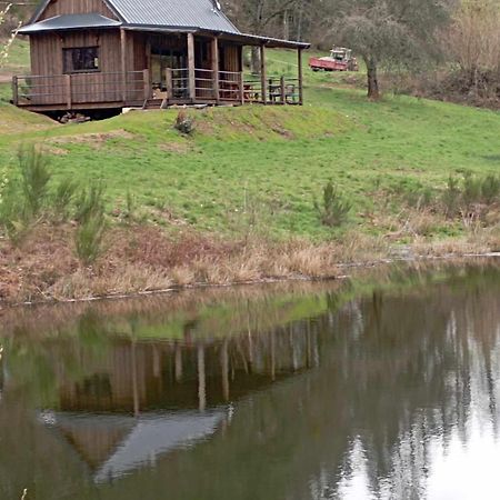 Alligny-en-Morvan A La Cabane Des Bois Dessus Tiny Gite מראה חיצוני תמונה