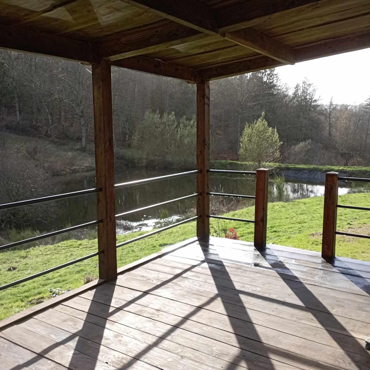 Alligny-en-Morvan A La Cabane Des Bois Dessus Tiny Gite מראה חיצוני תמונה